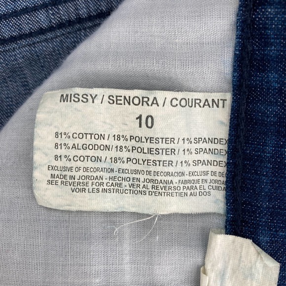 Gloria Vanderbilt Slimming Amanda Skimmer Capri Dark Wash Jeans - Picture 6 of 7